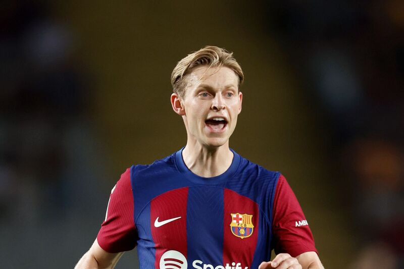 Frenkie de Jong tạo được ấn tượng bởi lối chơi bóng xuất sắc