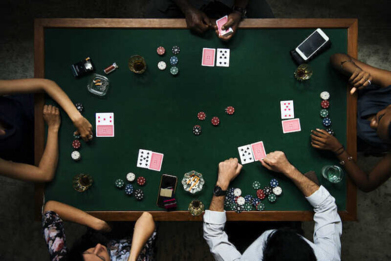 Các kiểu chơi poker